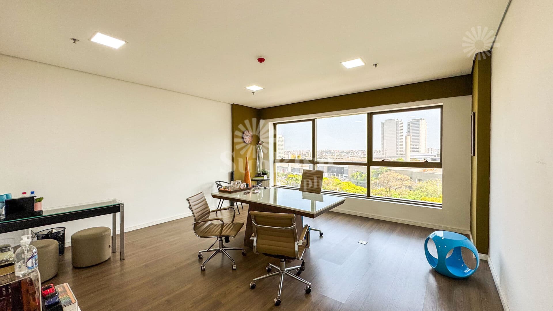 Sala Comercial para venda com 37m² e 1 vaga - R$399.000 - NWT - New Worker Tower - Alphaville BaruerI/SP