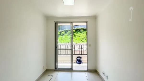 Apartamento à Venda com 2 quartos e 1 vaga - 51 m² - R$340.000 Carapicuíba/SP