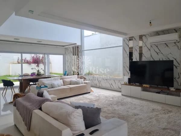 Casa para venda na Morada dos Lagos - Aldeia da Serra R$3.500.000