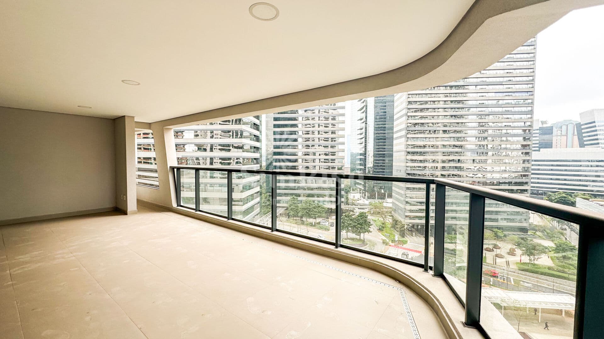 Apartamento à venda Brooklin Novo - Parque da Cidade | 3 suítes - 196m² - R$4.900.000 | São Paulo/SP