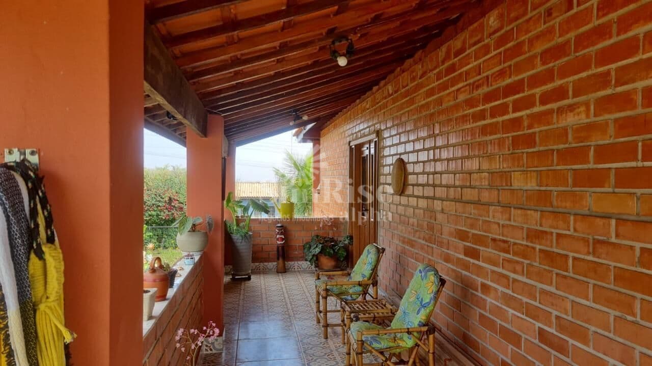 Chácara à venda no condomínio Haras Pavão com 3 quartos e 4 vagas 200 m² por R$ 800.000,00 - Araçoiaba da Serra/SP