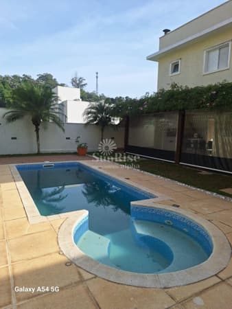 Casa à Venda no Valville - 245 m² - 3 suítes - 4 vagas - R$2.280.000 Alphaville - Santana de Parnaíba-SP
