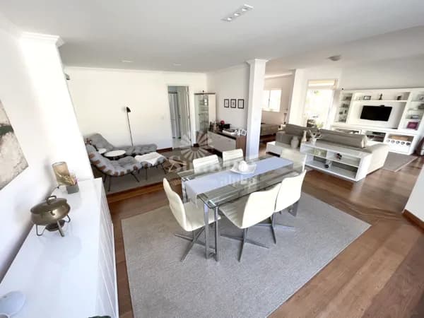 Casa à venda com 4 quartos e 4 vagas 358 m² no Alphaville 5 Santana de Parnaíba-SP