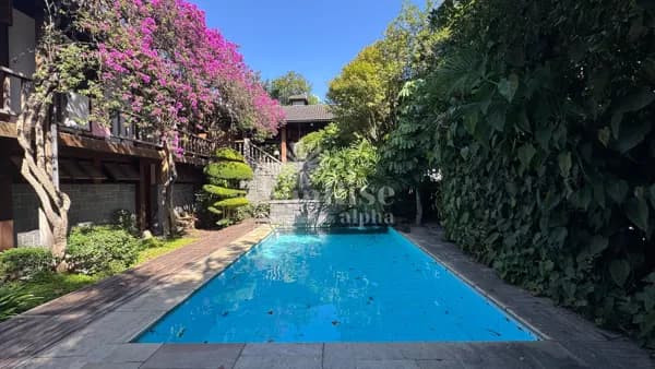 Casa semi térrea à venda - 650m² AC - 900m² Terreno | R$5.340.000 - Alphaville 3