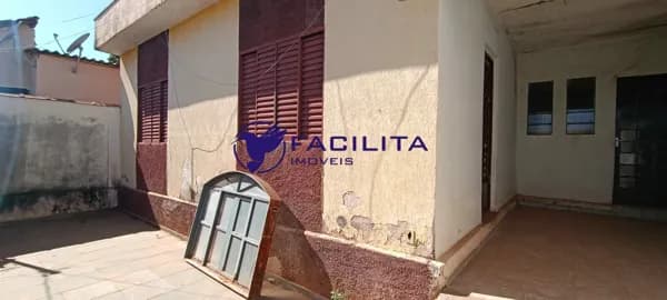 Casa em Passos - Jardim Santa Luzia