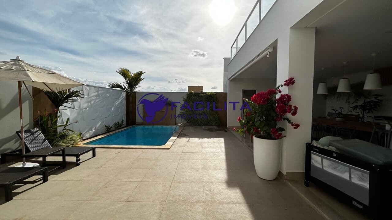 Casa Alto Padrão em Umuarama II, Passos/MG