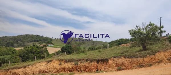 Fazenda/Sítios/Chácaras em Passos - Estrada Rural