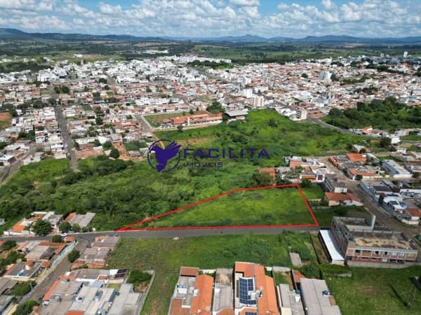 Lote/Terreno em Passos - Jardim Colégio de Passos