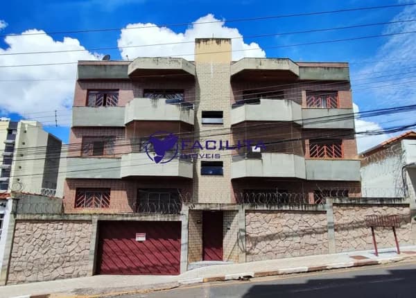 Apartamento em Passos - Centro
