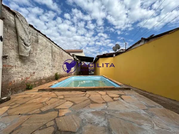 Casa em Passos - Nossa Senhora das Graças