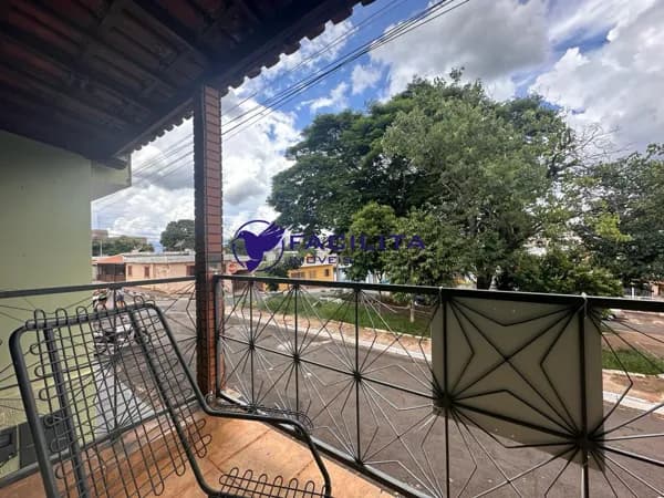 Sobrado em Passos - São Francisco