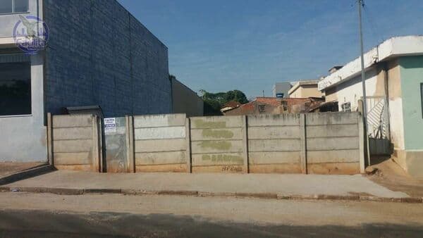 Terreno-para-Venda-em-Centro-Passos-MG