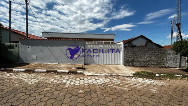 Casa em Passos - Nova Califórnia