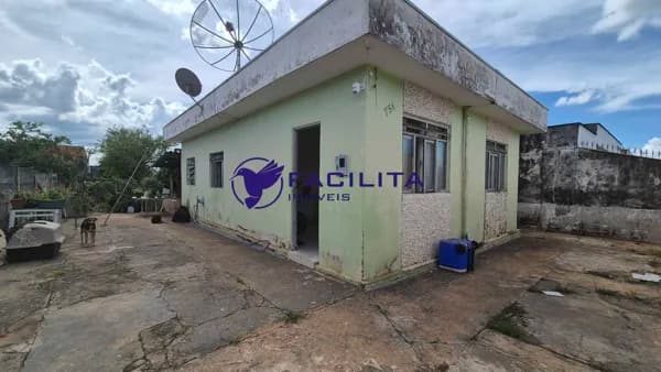 Casa em Passos - Santa Luzia