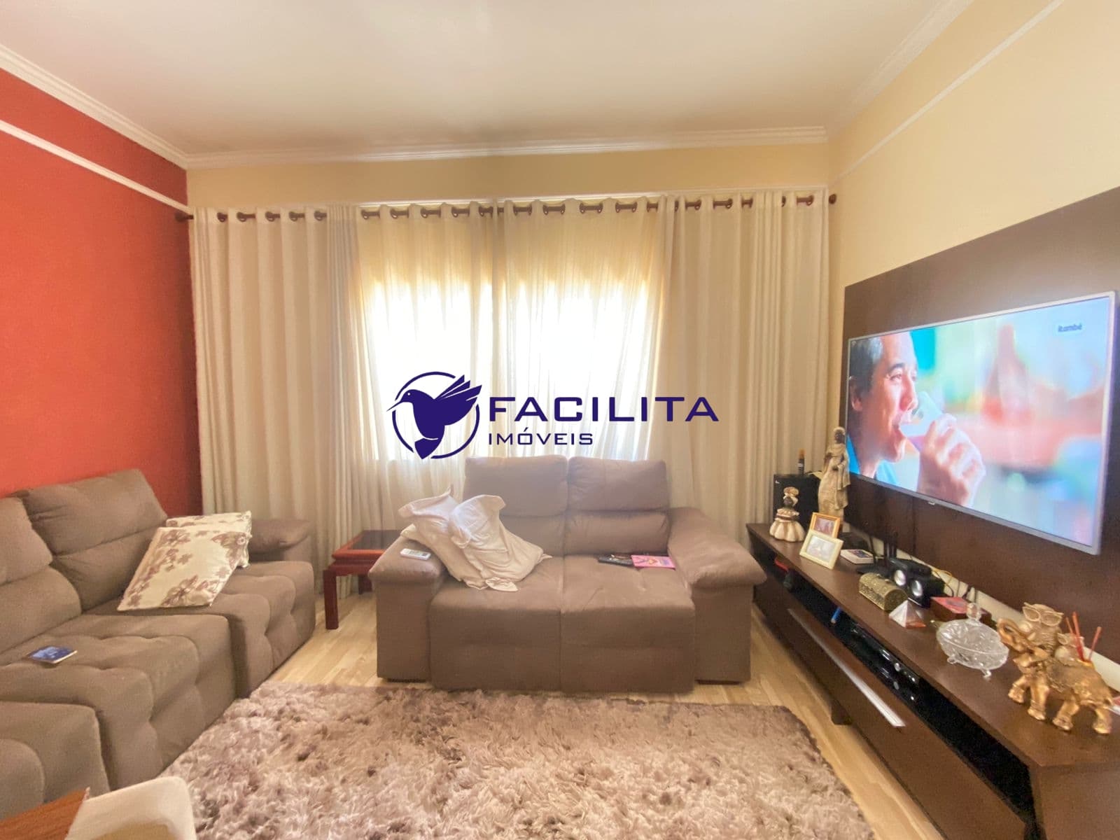 Casa em Passos - Novo Mundo