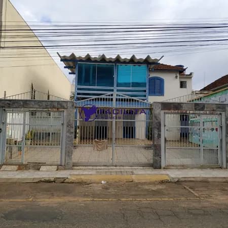 Casa em Passos - Centro