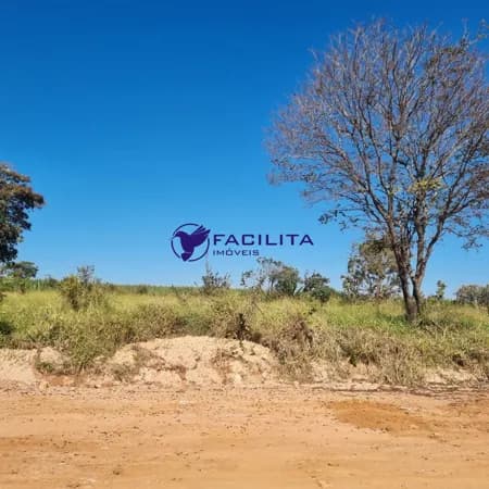 Lote/Terreno em Passos - Vila São José