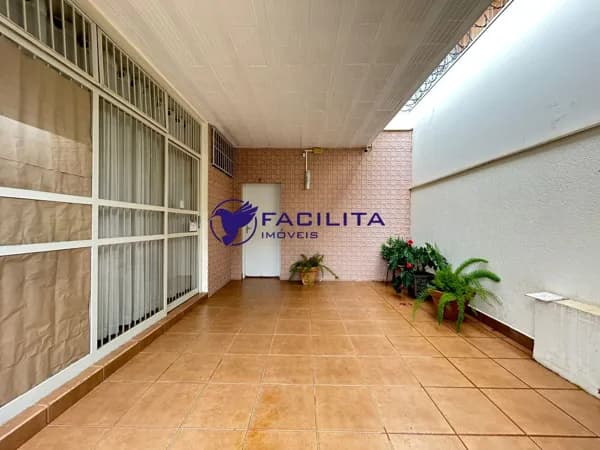Casa em Passos - Centro