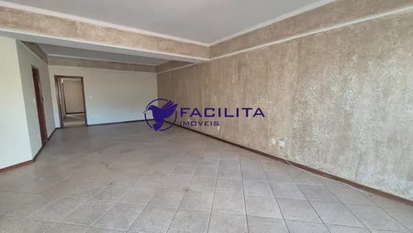Apartamento em Passos - Centro