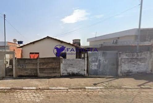 Casa em Polivalente, Passos/MG