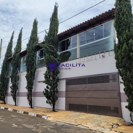 Casa em Passos - Jardim Itália
