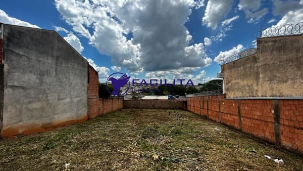 Lote/Terreno em Passos - Casarão