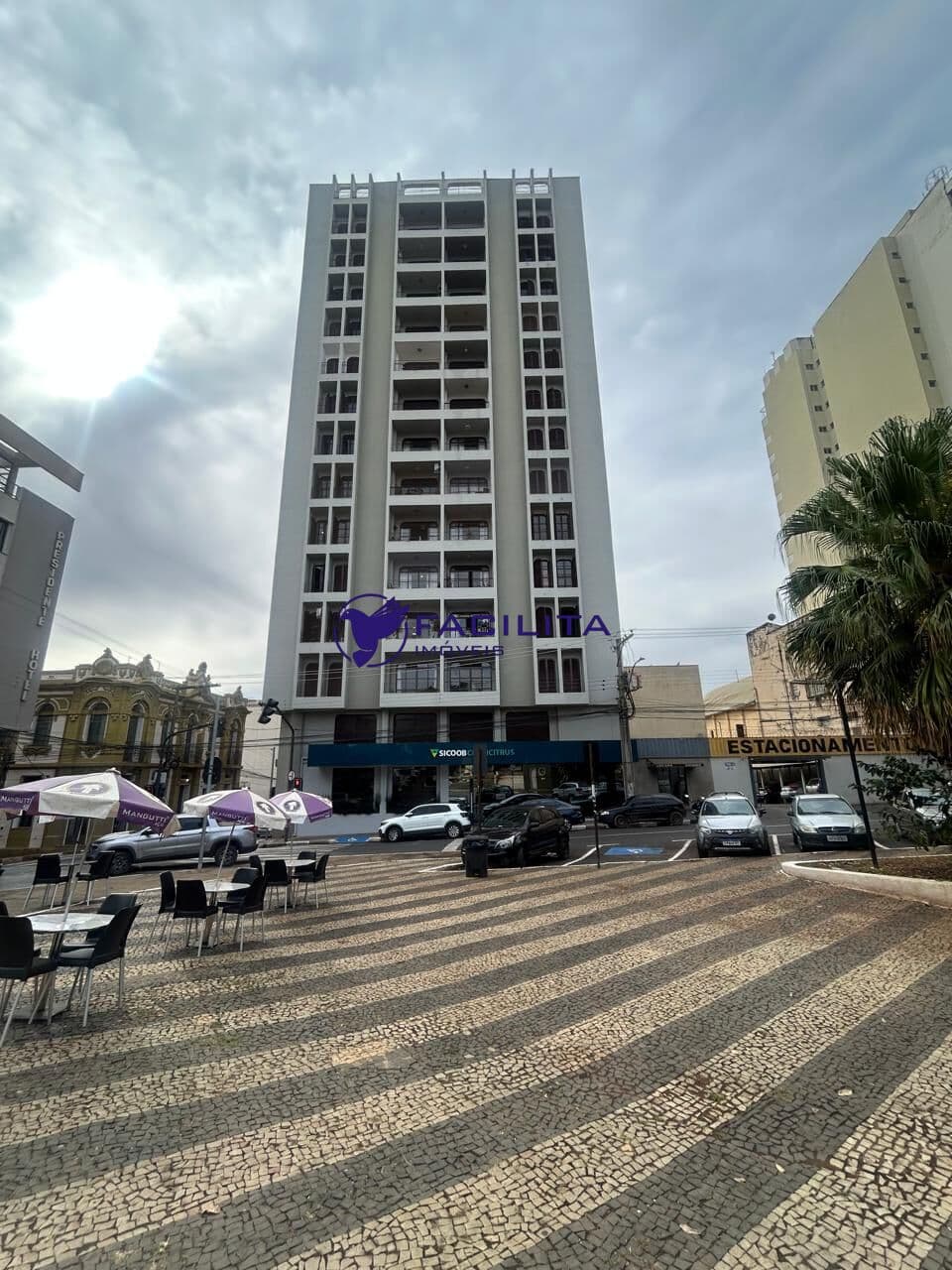 Apartamento em Passos - Centro