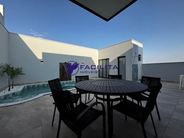 Casa em Passos - Condomínio Monte Belo