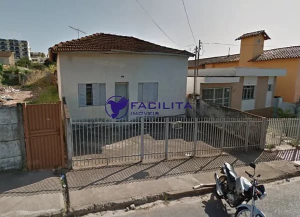Casa em Passos - Santa Casa