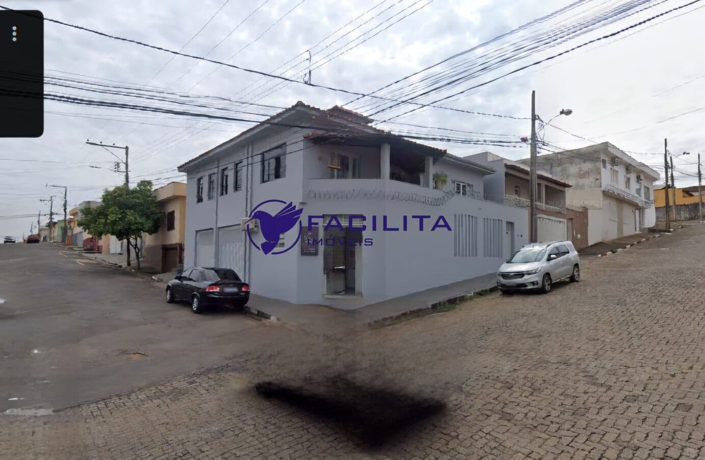 Sobrado em Passos - Centro