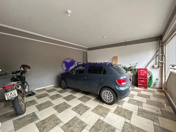 Casa em Passos - Santa Luzia