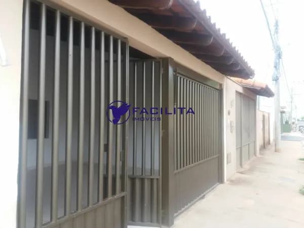 Casa em Passos - Santa Luzia