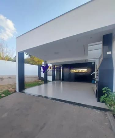 Casa em Passos - Santa Casa