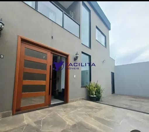 Casa em Passos - Jardim Canadá II