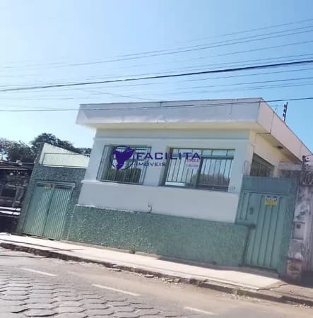 Casa em Passos - Centro