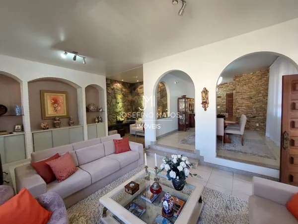 Casa à venda 4 quartos -310m² -Belvedere-BH- valor: 2.479.000,00