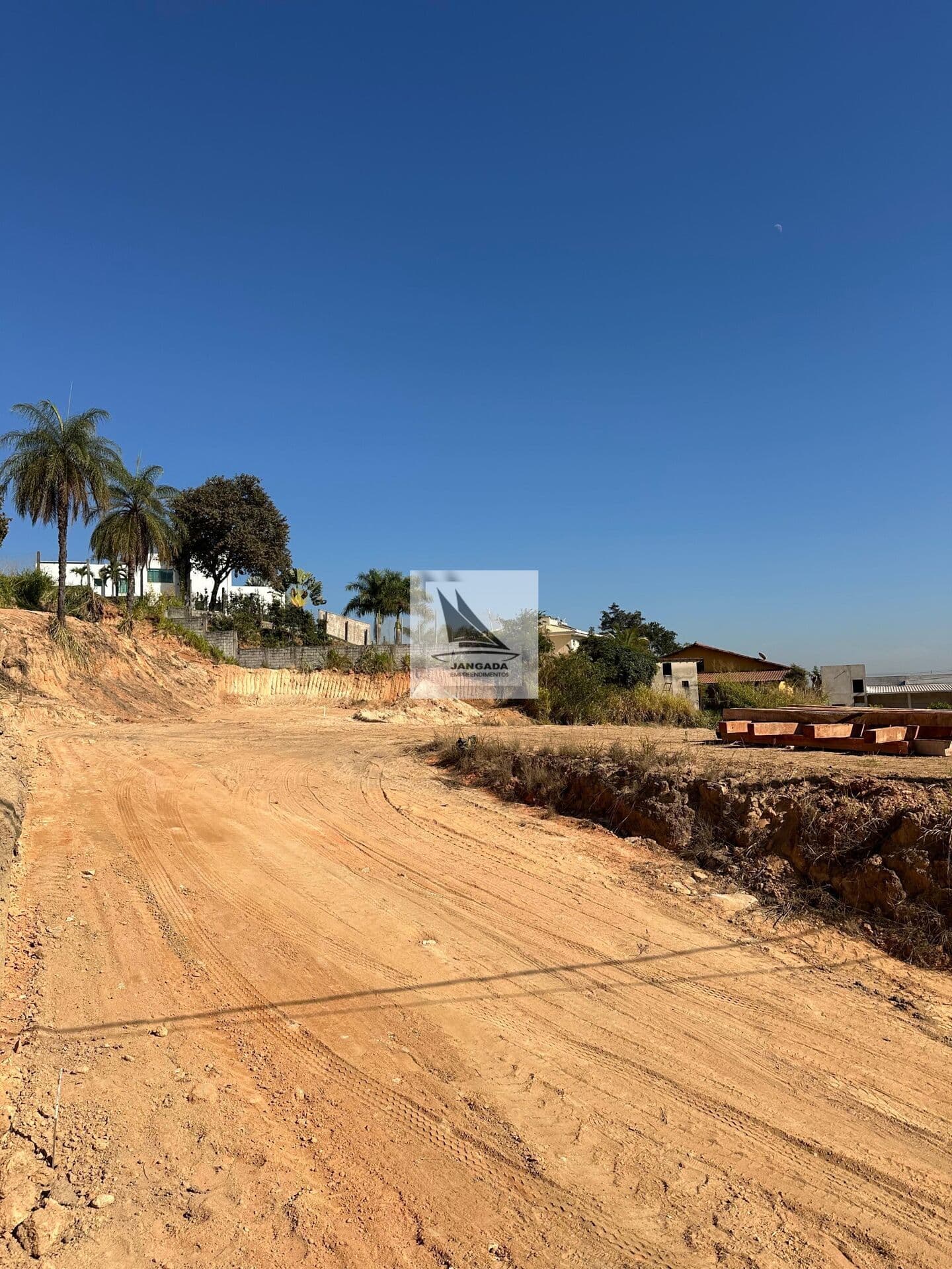 Excelente Terreno no Condomínio Quintas da Jangada