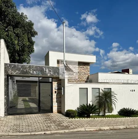 Linda Casa no Bairro Masterville