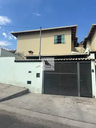 Casa em Ibirité - Canaã - 1ª Seção