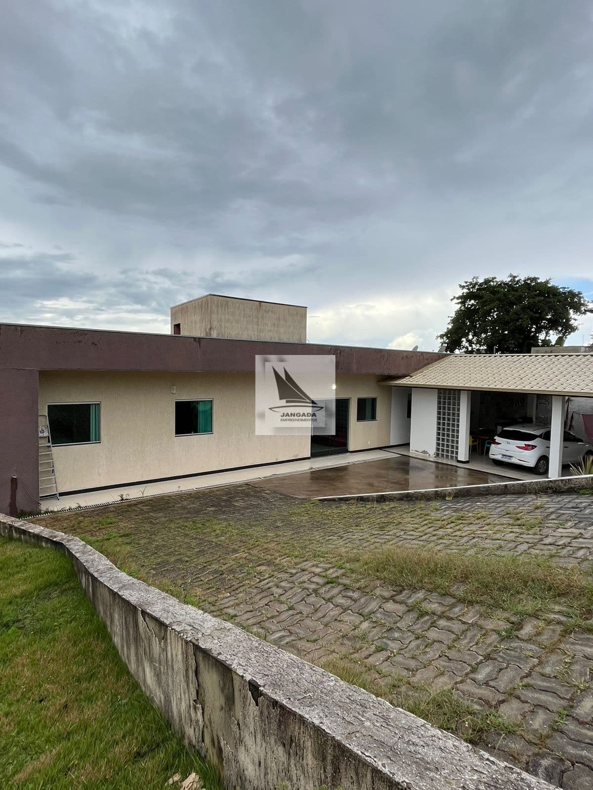LINDA CASA NO CONDOMÍNIO QUINTAS DA JANGADA!