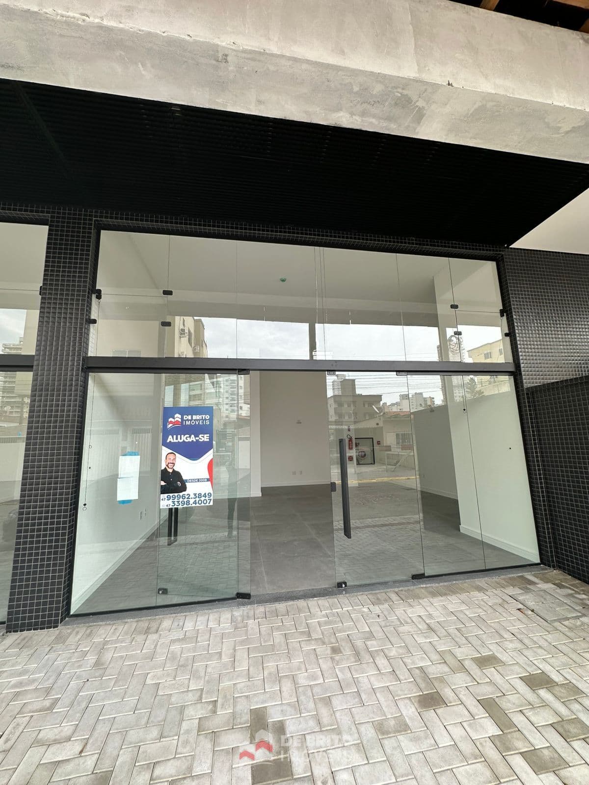 Sala Comercial em Meia Praia, Itapema/SC