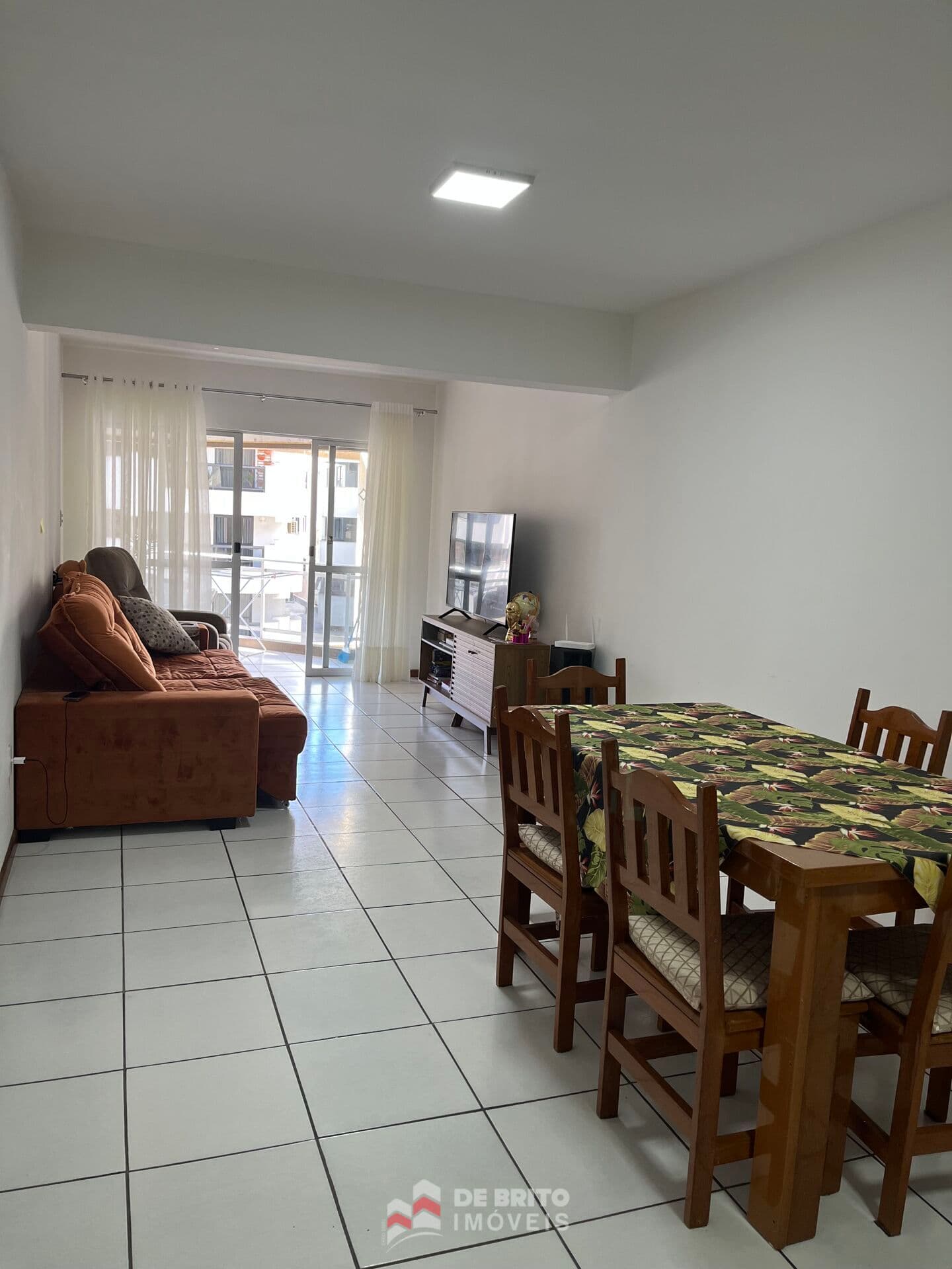 Apartamento em Itapema - Meia Praia