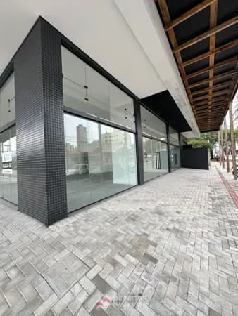 Sala comercial Nível de rua em Meia Praia, Itapema/SC