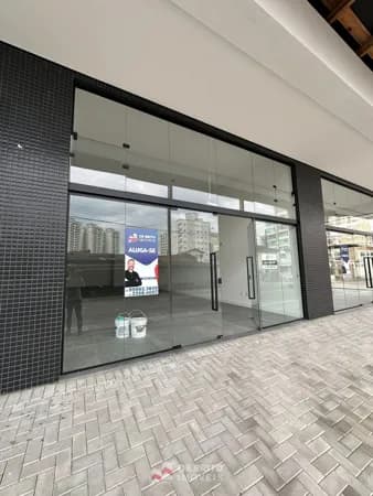 Sala Andar Comercial em Meia Praia, Itapema/SC
