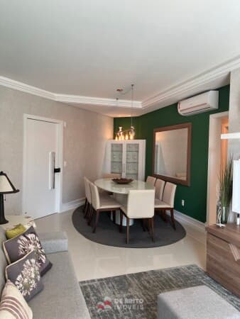Apartamento em Itapema - Meia Praia