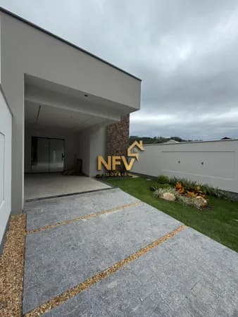 CASA COM 3 QUARTOS NA PLANTA