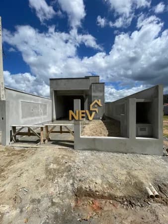 Casa Individual com 3 Quartos
