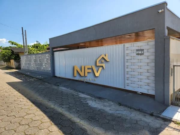 Casa com Piscina