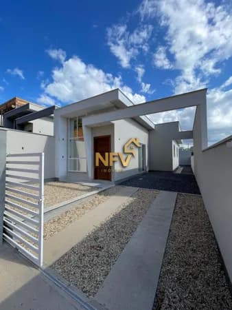 Casa Individual com 3 dormitórios