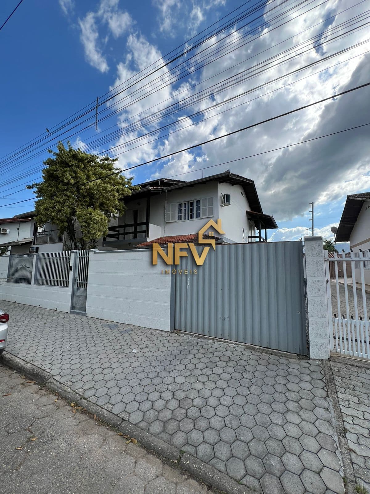 3 Quartos 1 sendo suíte